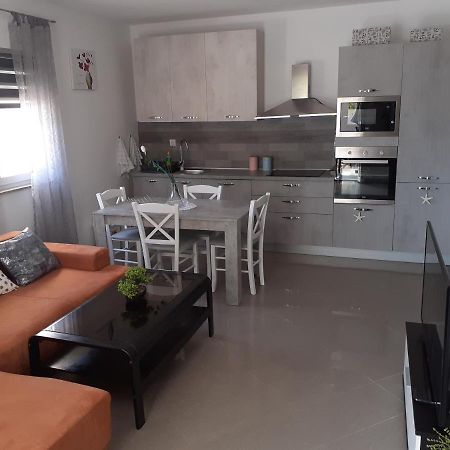 Apartman Nada Appartement Ližnjan Buitenkant foto